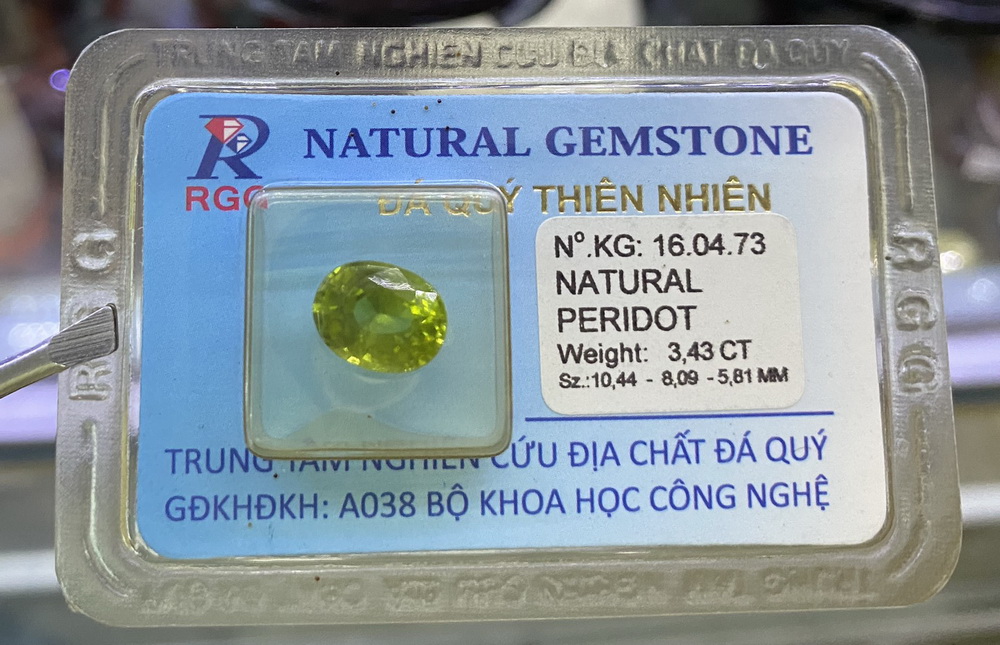 Đá Peridote